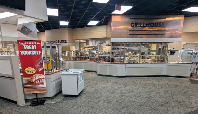 More Photos Of 19120 E Valley View Pky, Independence Restaurant For Lease