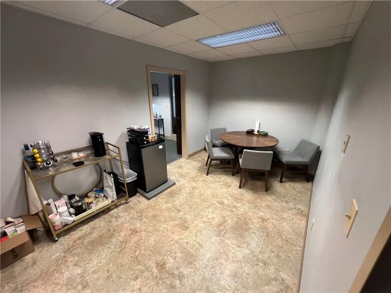 More Photos Of 28 W North St, Danville Office For Sale