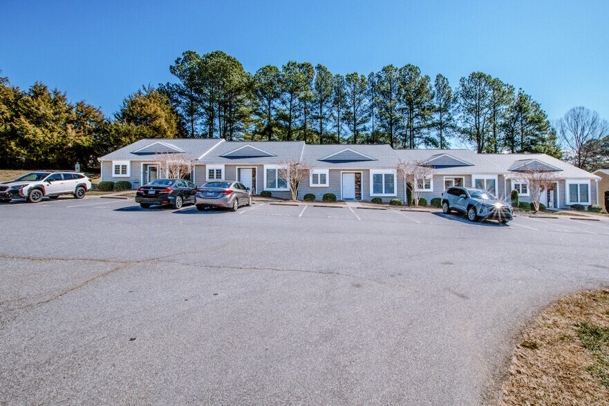 More Photos Of 125 1st Avenue Dr SE, Taylorsville Apartments For Sale