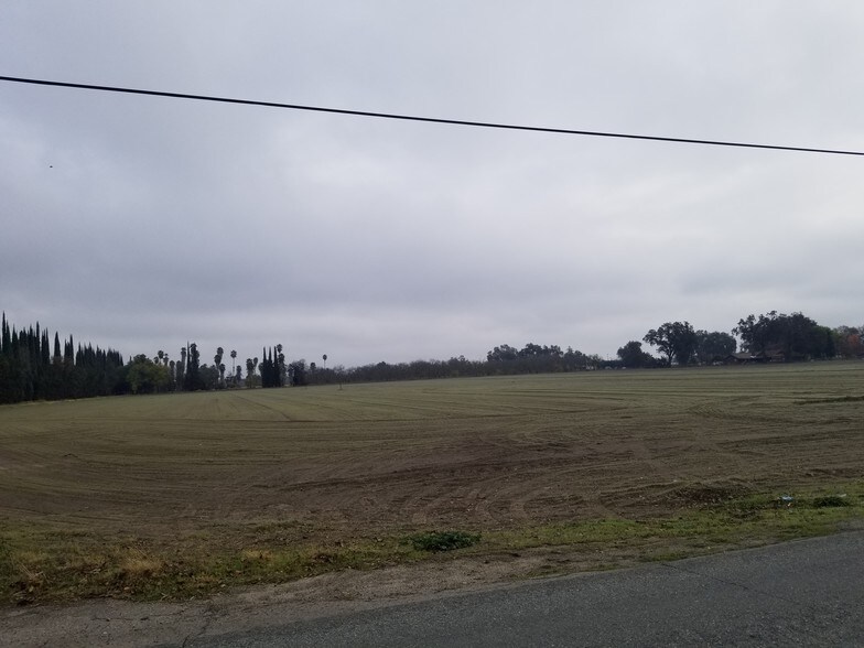 More Photos Of Road 152 & Mineral King Avenue, Visalia Land For Sale