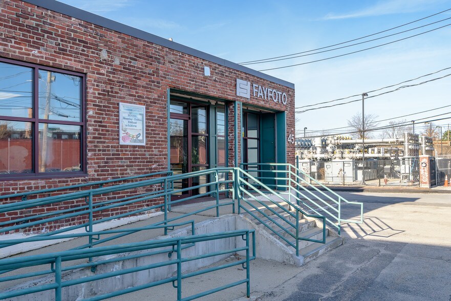 More Photos Of 45 Electric Ave, Brighton Flex For Sale