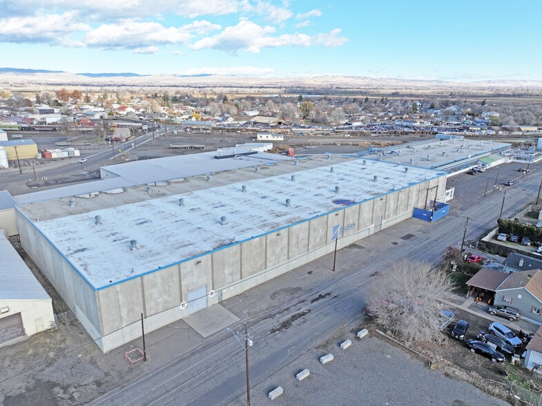 More Photos Of 45 E 3rd Ave, Toppenish Manufacturing For Sale