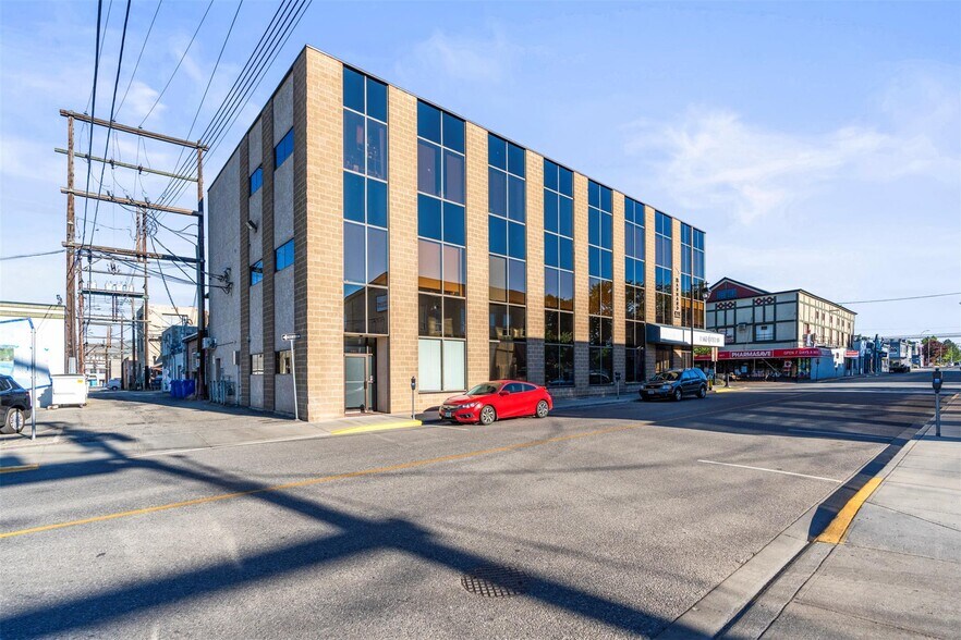 More Photos Of 3100 30 Av, Vernon Office For Sale
