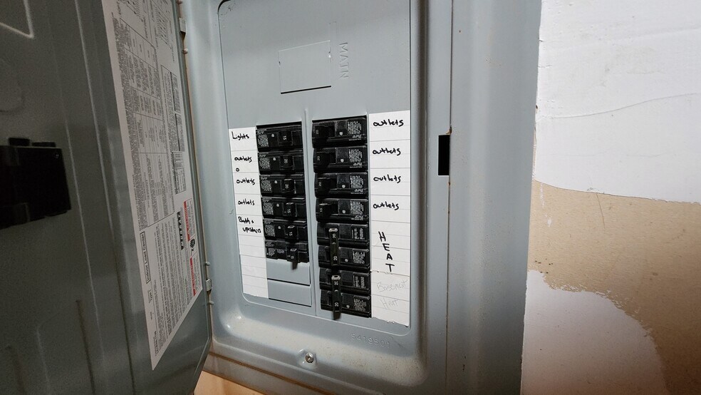 More Photos Of 1053 Main St, Warren Freestanding For Sale