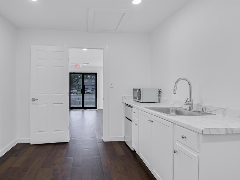 More Photos Of 900 W 2nd St, Taylor Office Residential For Sale