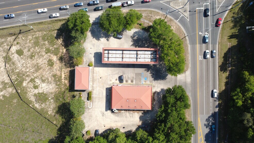 More Photos Of 7102 Cottage Hill Rd, Mobile Convenience Store For Sale