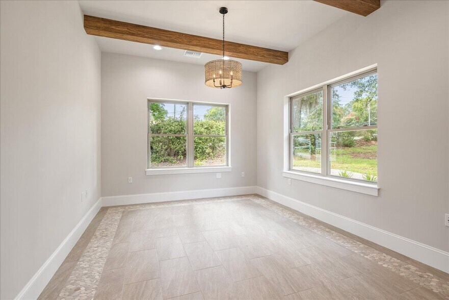 More Photos Of 2458 Mahan Dr, Tallahassee Medical For Lease