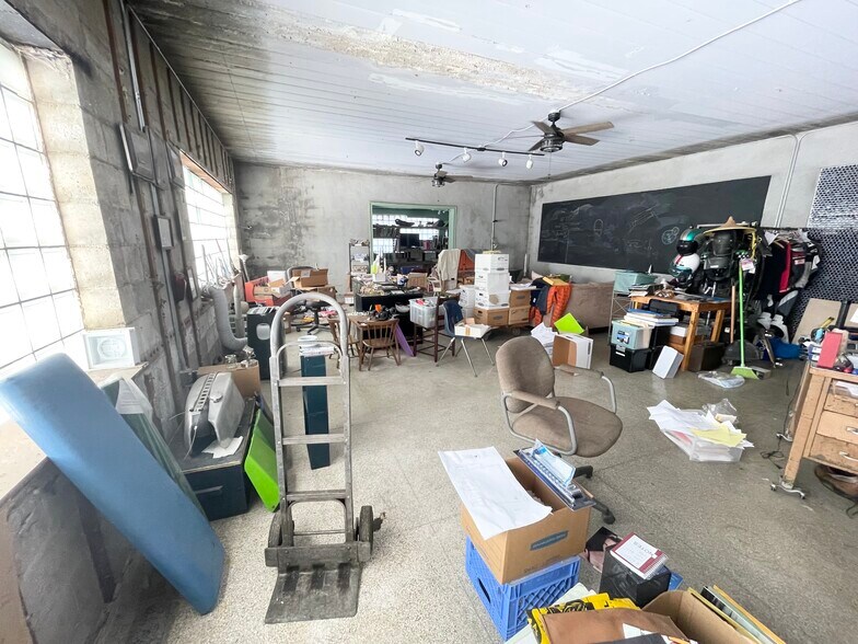 More Photos Of 3440 W Broad St, Columbus Warehouse For Sale