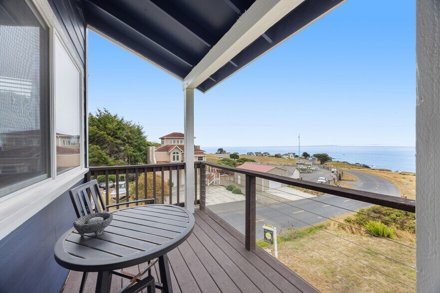 More Photos Of 129 Lower Pacific Dr, Whitethorn General Retail For Sale