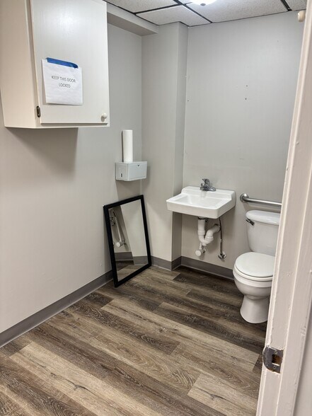 More Photos Of 103-107 Lewis St, Fort Walton Beach Unknown For Lease