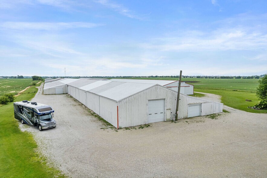 More Photos Of 15325 W Baker Rd, Manhattan Specialty For Sale