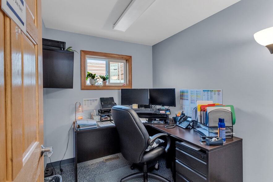 More Photos Of 113 S East Ave, Jackson Medical For Lease