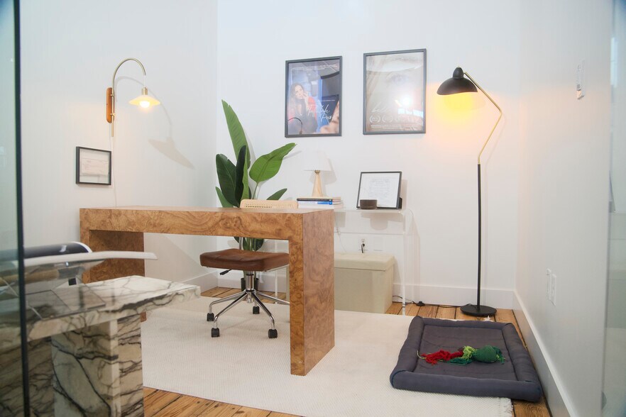 More Photos Of 2320 Liberty St, Jacksonville Coworking Space