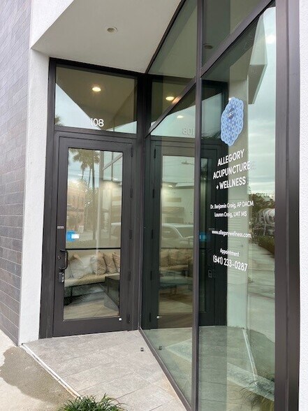 Primary Photo Of 1542 4TH St, Sarasota Storefront Retail Office For Lease