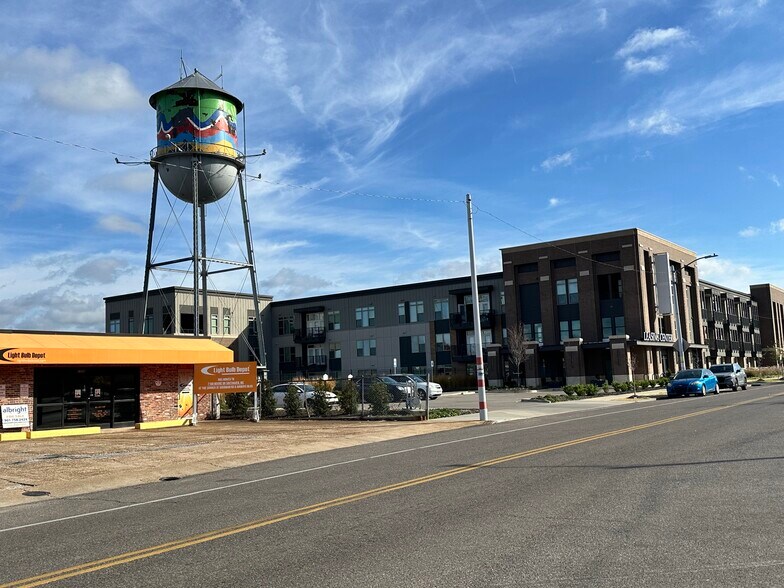 More Photos Of 2493 Broad Ave, Memphis Warehouse For Sale