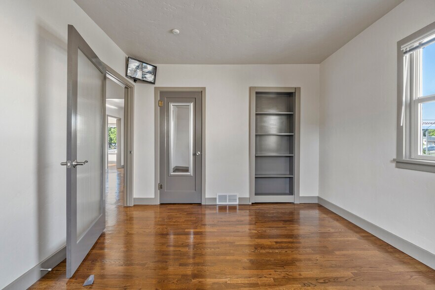 More Photos Of 1216 7th St S, Nampa Office Residential For Lease