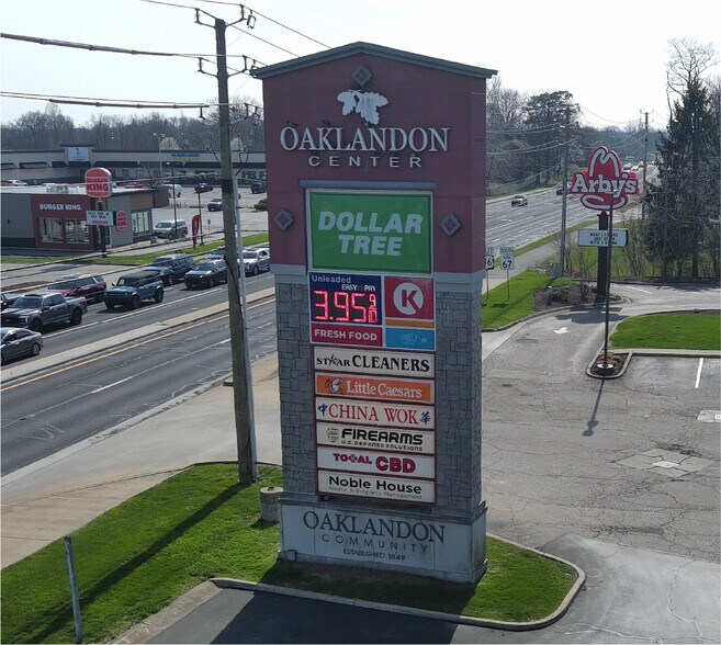 More Photos Of 6320 Oaklandon Rd, Indianapolis Storefront For Lease