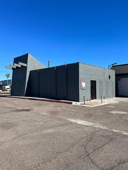 More Photos Of 4955 W Indian School Rd, Phoenix Restaurant For Sale