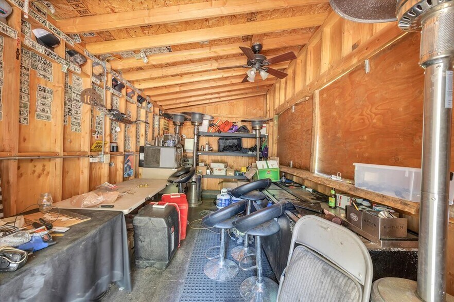 More Photos Of 1 State Hwy 108, Pinecrest Hotel For Sale