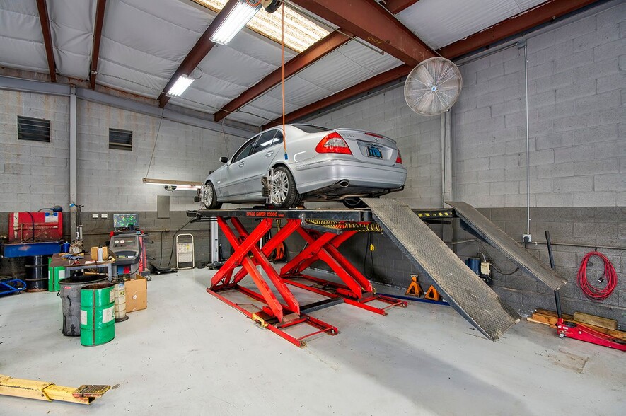 More Photos Of 648 W Coolidge St, Phoenix Auto Repair For Sale