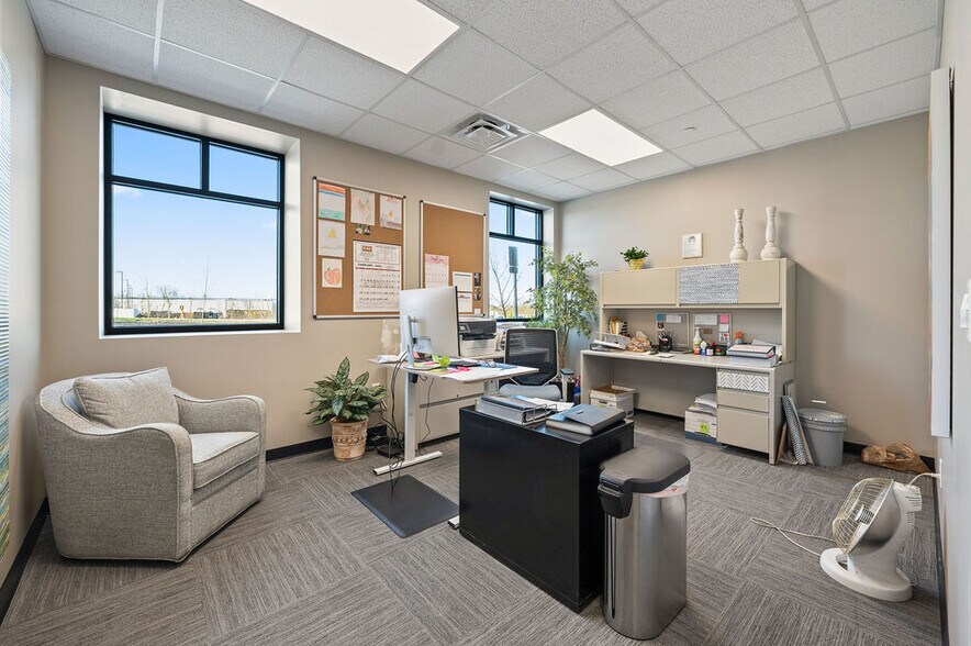 More Photos Of 4889 Alliance Dr, Mason Distribution For Sale