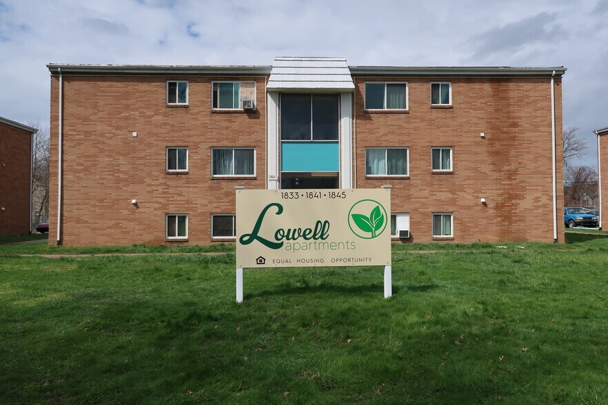 More Photos Of 1833-1845 E 31st St, Lorain Apartments For Sale