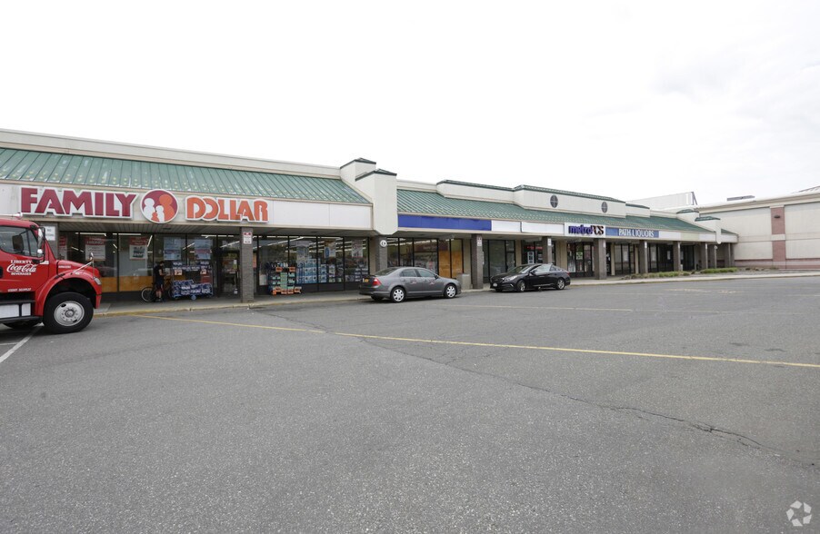 More Photos Of 264-350 Middle Country Rd, Coram Unknown For Lease