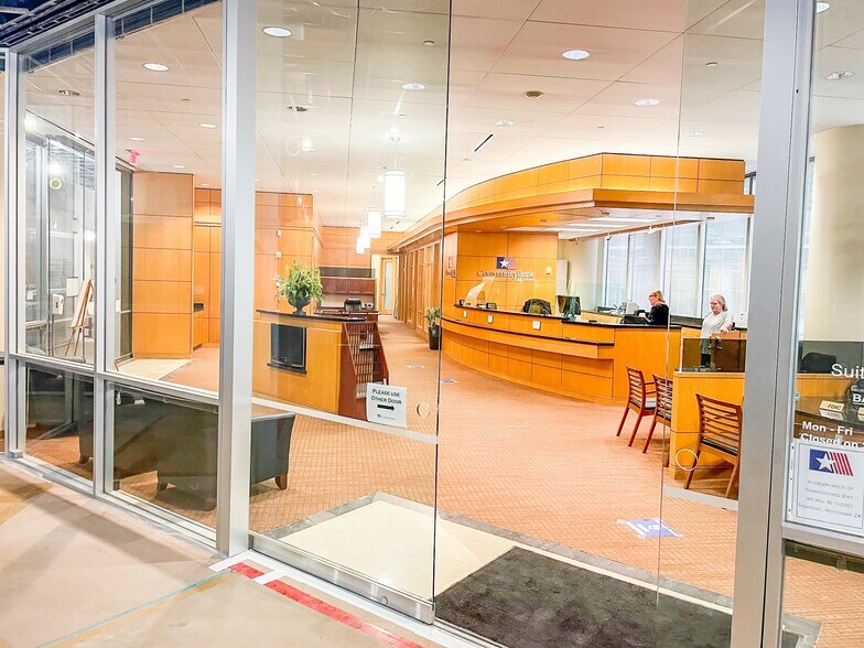 More Photos Of 820 Gessner Rd, Houston Office For Lease