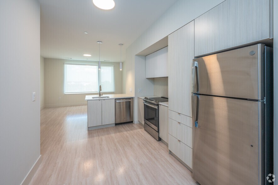 More Photos Of 39 Trotter Rd, Weymouth Apartments For Lease