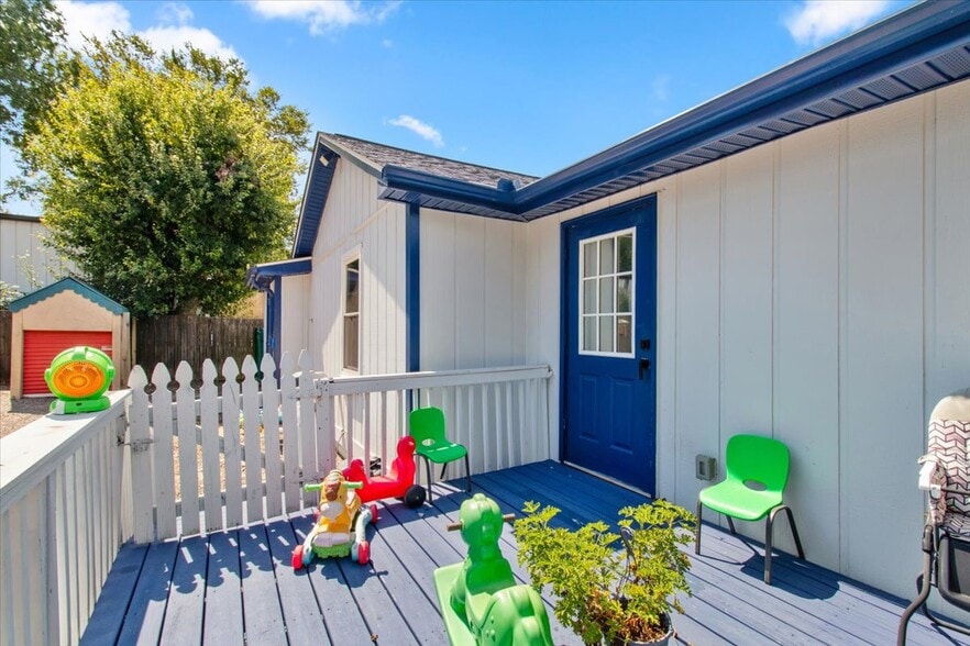 More Photos Of 57 Merritt St SE, Marietta Daycare Center For Sale