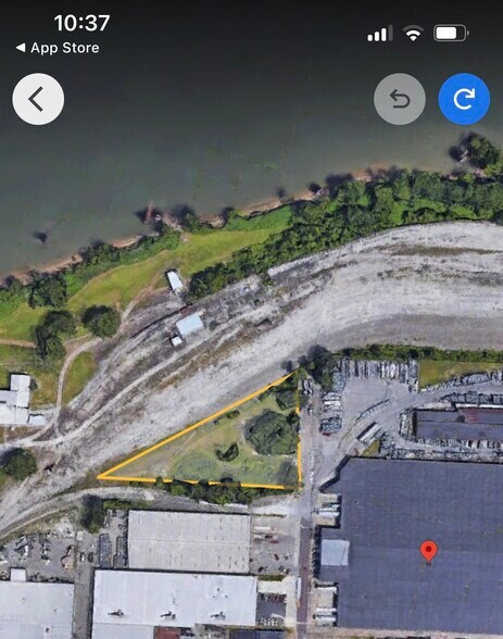 Primary Photo Of 15 26th St, Huntington Land For Lease