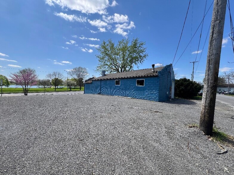 More Photos Of 655 Findlay Rd, Lima Auto Repair For Sale