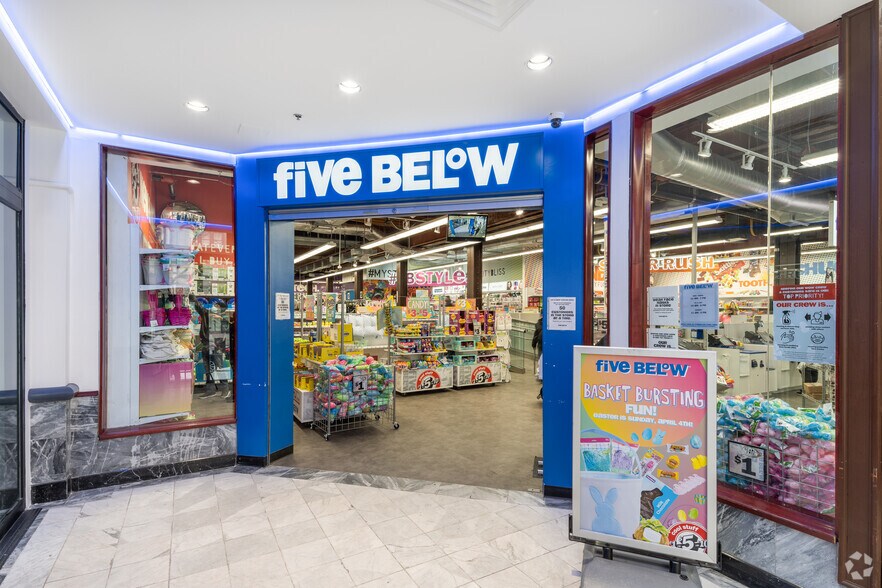 More Photos Of 701 Market St, Philadelphia Office For Lease