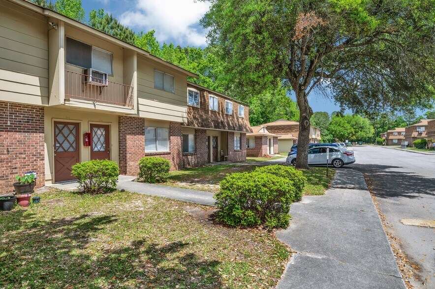 More Photos Of 901 Corona Dr, Orangeburg Apartments For Sale