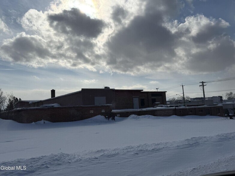 More Photos Of 18 Glenwood Ave, Gloversville Industrial For Sale
