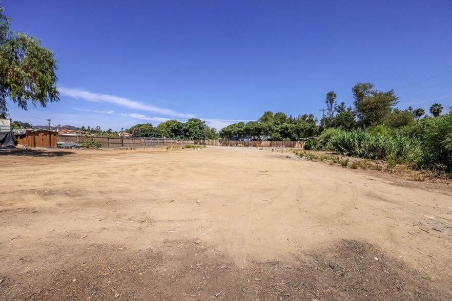 More Photos Of 1828 N Iris Ln, Escondido Land For Sale