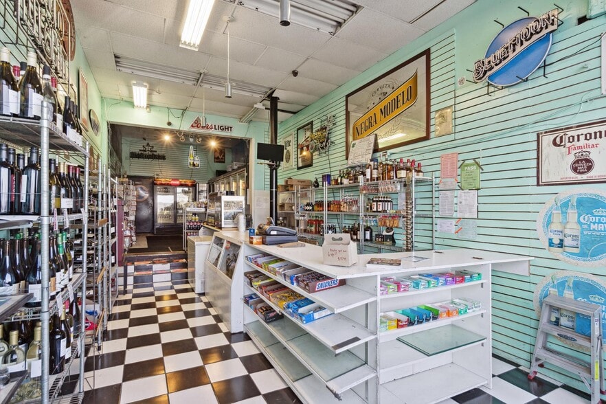 More Photos Of 757 Beach St, San Francisco Storefront Retail Office For Sale