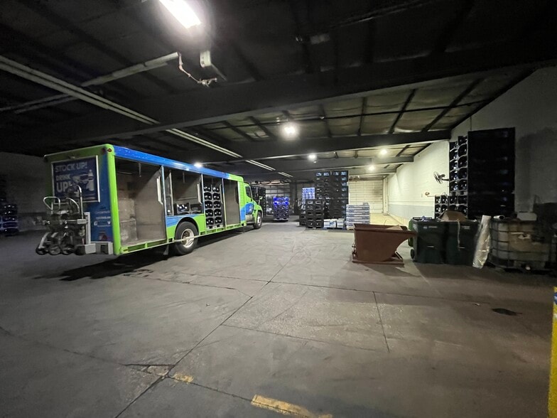 More Photos Of 36 Country Club Ln, Belmont Distribution For Sale