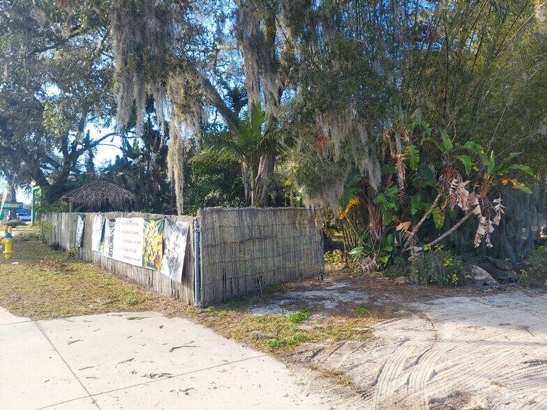 More Photos Of 453 W Dr. Martin Luther King Jr. Blvd, Seffner Land For Sale