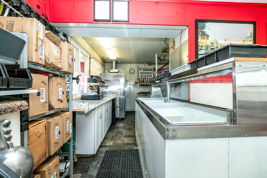 More Photos Of 961 E High St, Hicksville Restaurant For Sale
