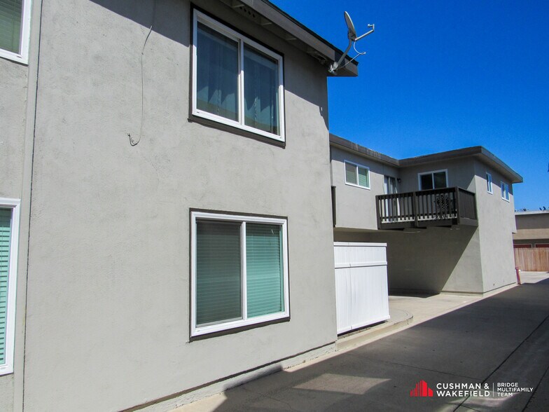 More Photos Of 16972 Lynn Ln, Huntington Beach Apartments For Sale