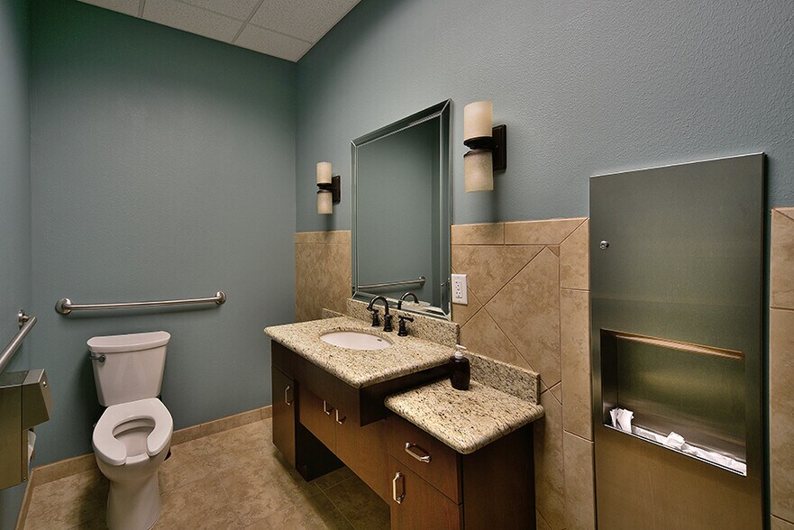 More Photos Of 8105 Kuykendahl Rd, Spring Office For Lease