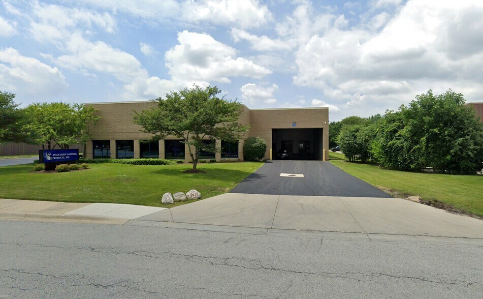 Primary Photo Of 700 Hilltop Dr, Itasca Warehouse For Lease