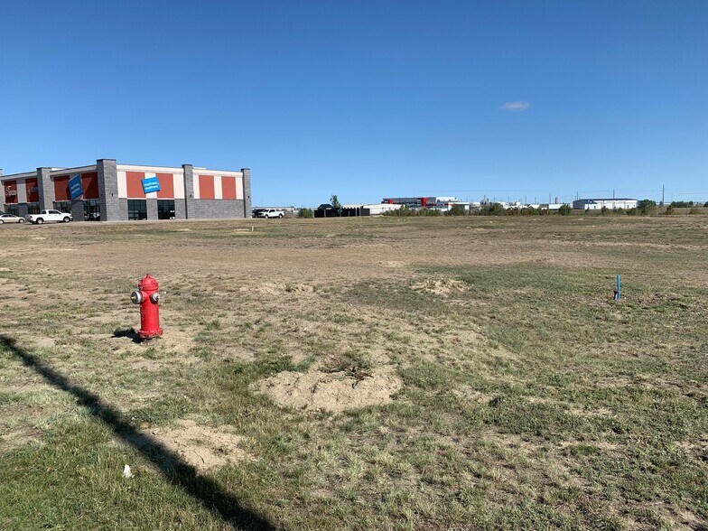 More Photos Of 2950 Box Springs Blvd NW, Medicine Hat Land For Sale