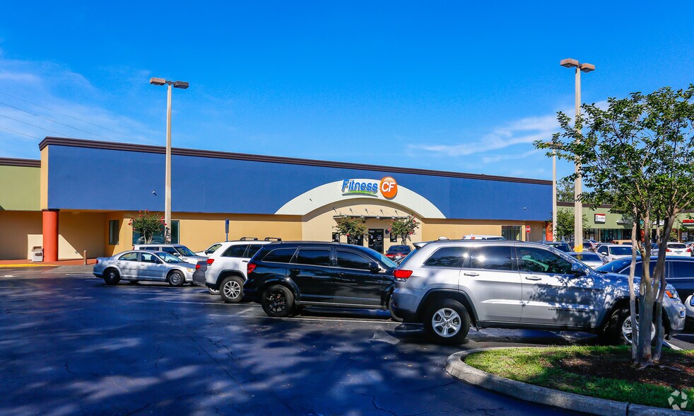 More Photos Of 4041-4077 13th St, Saint Cloud General Retail For Lease