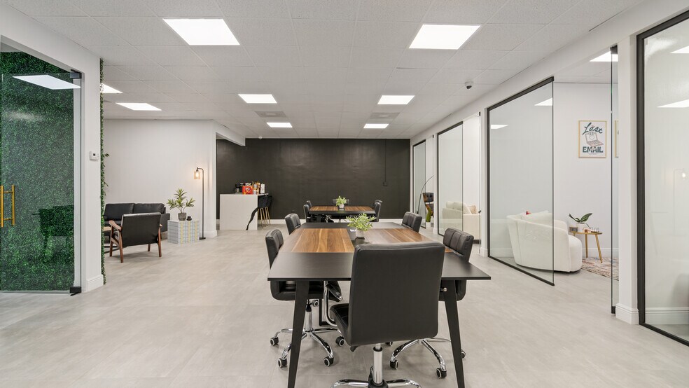 More Photos Of 1510 E Colonial Dr, Orlando Office For Lease