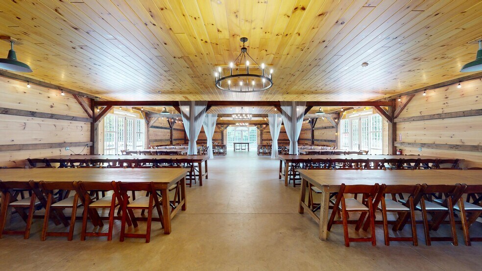 More Photos Of 284 Edgemont Rd, Moriah Hospitality For Sale