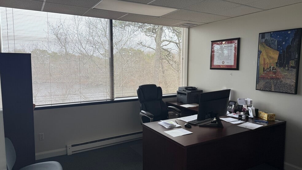 More Photos Of 218 W Main St, Hyannis Medical For Sale