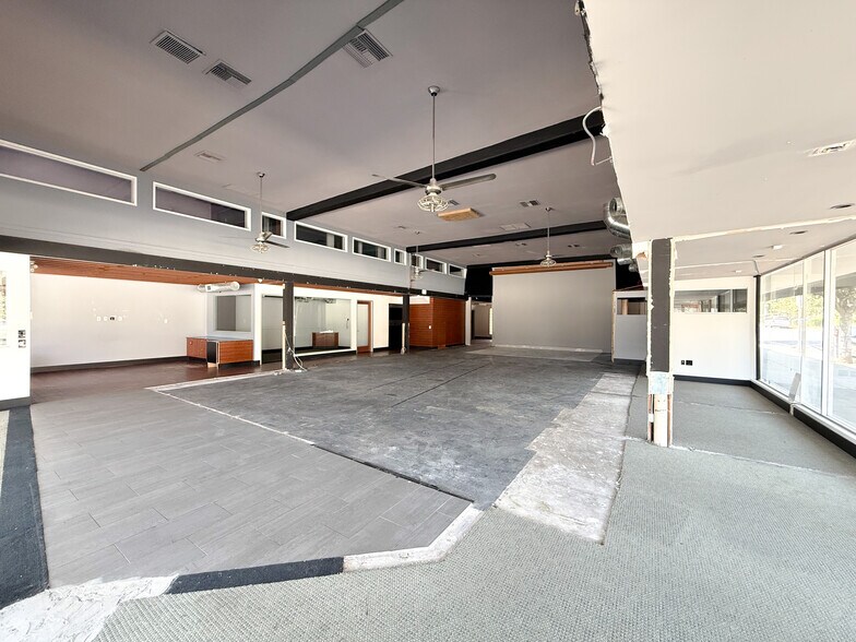 More Photos Of 10931 W Pico Blvd, Los Angeles Storefront Retail Office For Sale