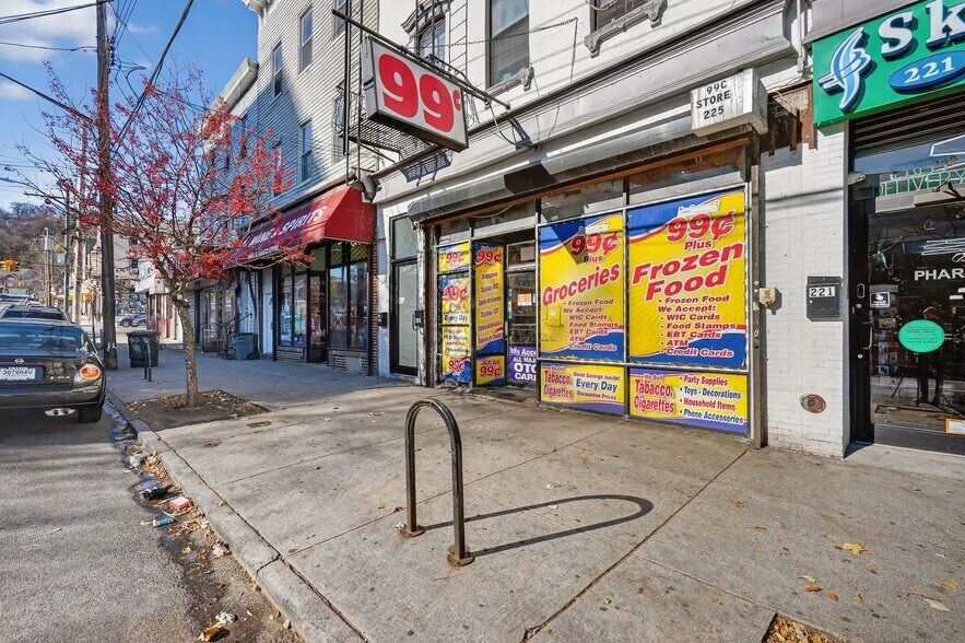 More Photos Of 219-225 Broad st, Staten Island Apartments For Sale